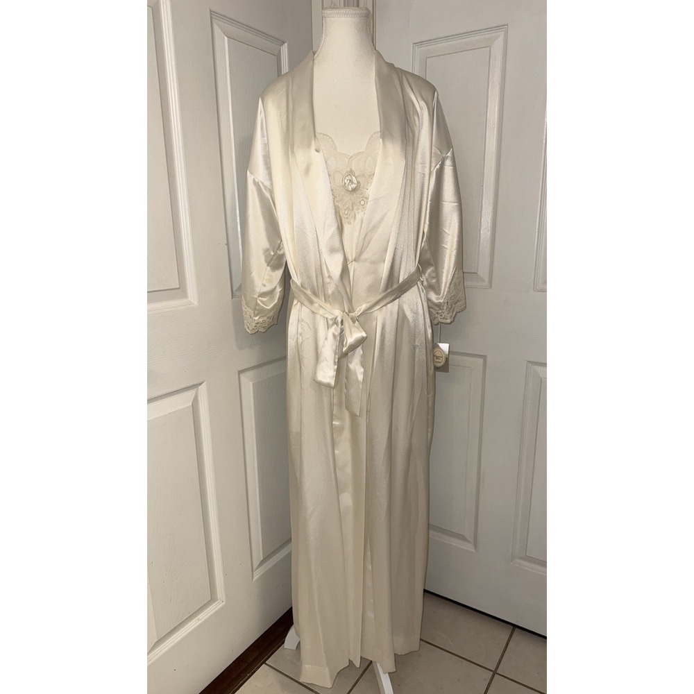 NWT VTG Christian Dior Lace Peignoir Robe Set Ivory Nightgown Satin Lace Bridal